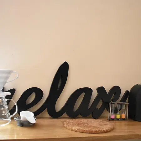 Apartman Renovated Studio In *